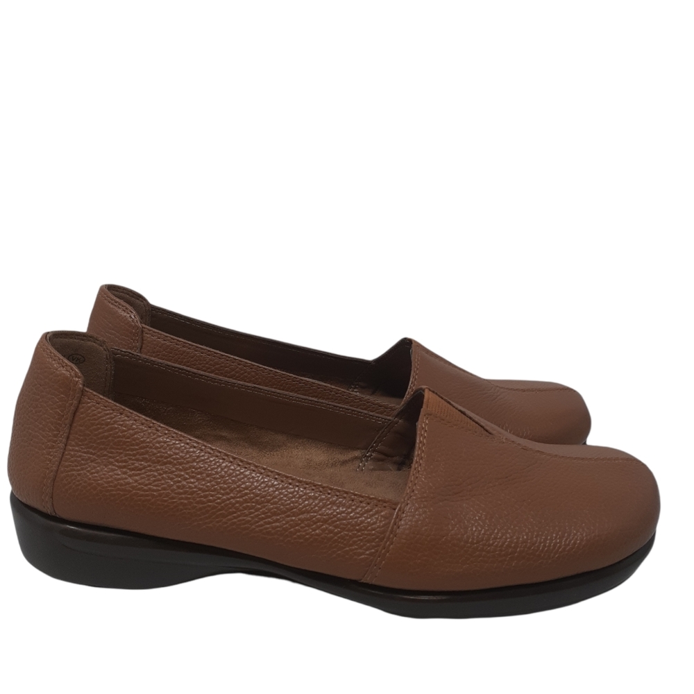 AEROSOLES Brown Fabrication Leather Loafer Sz 6.5M